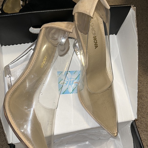 clear fashion nova heels never worn still in box - Picture 2 of 2